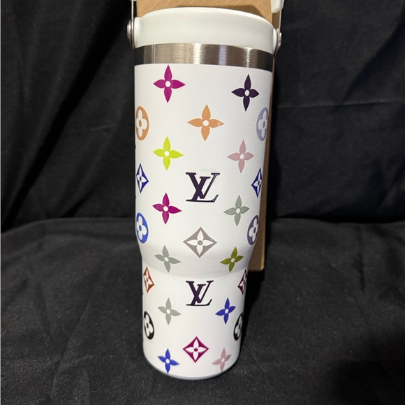 New Stanley 30oz White Tumbler with Stunning LColorfulV Pattern - Picture 5 of 9
